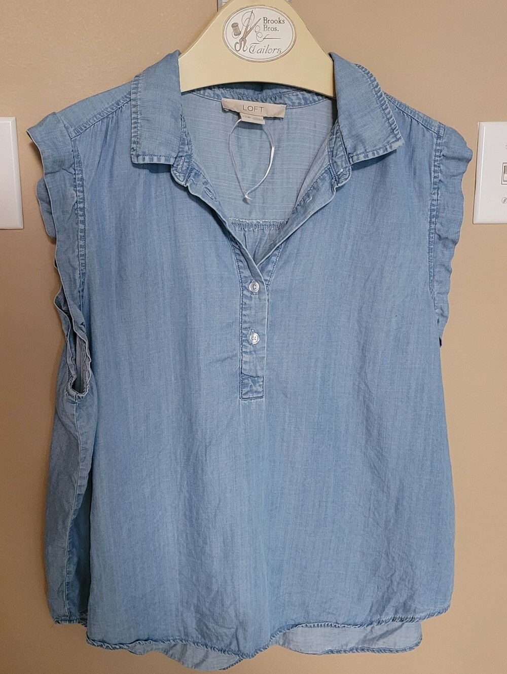 LOFT Light Blue Sleeveless Chambray Henley Top